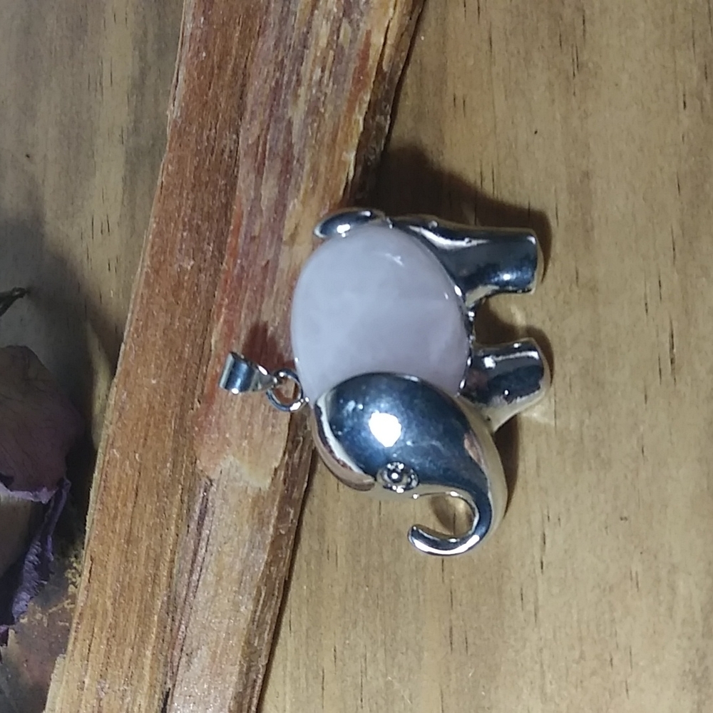Elephant pendant silver tone rose quartz